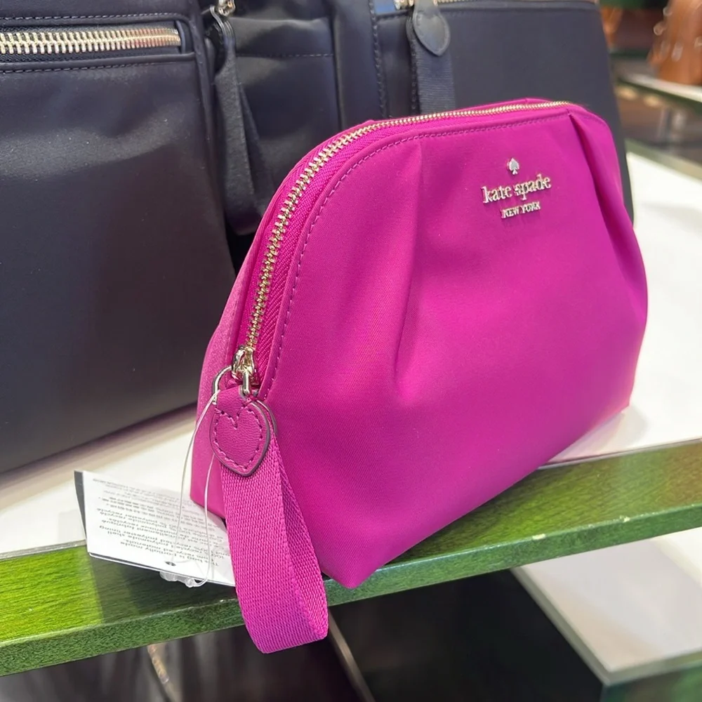 Kate Spade Chelsea Nylon Cosmetic Bag
Baja Rose
NWT - Picture 12 of 16